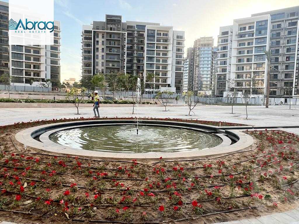 https://aqarmap.com.eg/en/listing/5091826-for-sale-cairo-el-sheikh-zayed-city-compounds-zyd-wr-llttwyr-the-village-views