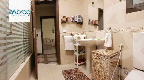 https://aqarmap.com.eg/en/listing/5293488-for-sale-cairo-el-sheikh-zayed-city-compounds-zayed-2000