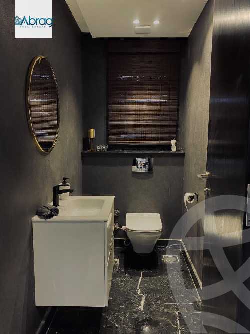 https://aqarmap.com.eg/en/listing/5514122-for-sale-cairo-el-sheikh-zayed-city-compounds-kmbwnd-wyst-twn-swdyk