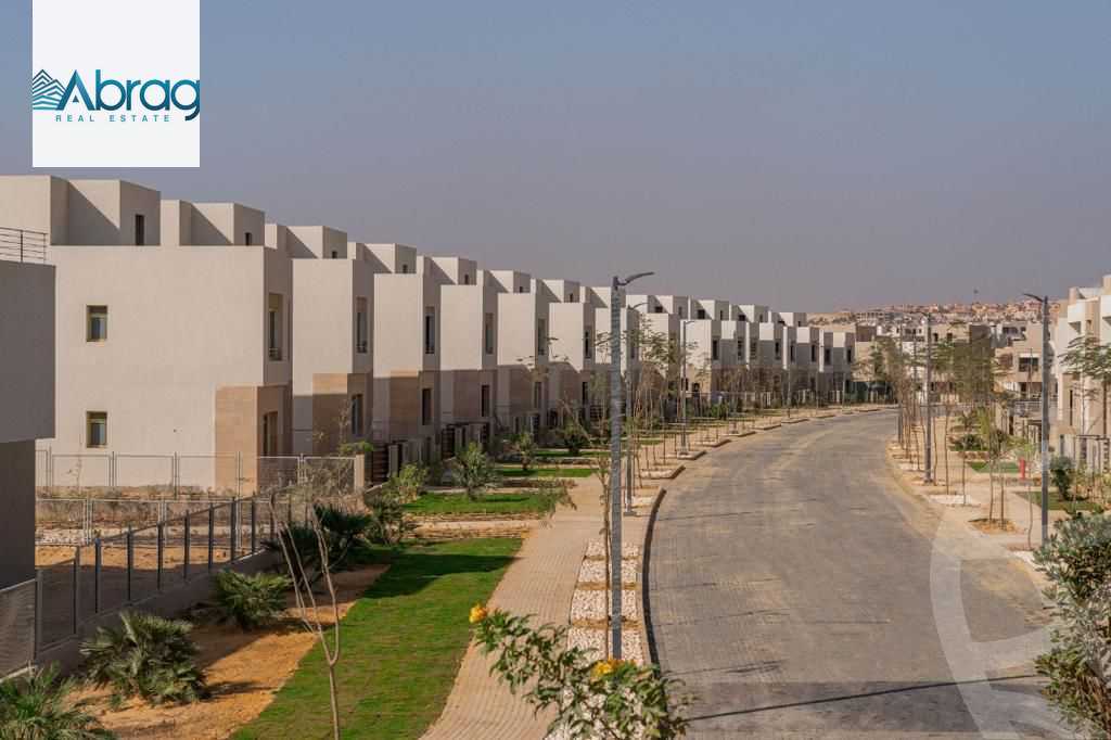 https://aqarmap.com.eg/en/listing/5556969-for-sale-cairo-6th-of-october-compounds-the-crown