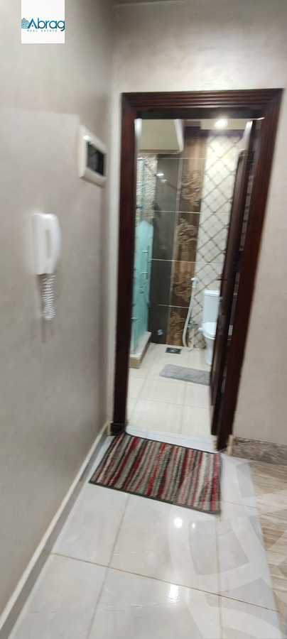 https://aqarmap.com.eg/en/listing/5613361-for-sale-cairo-el-sheikh-zayed-city-compounds-hadayek-el-mohandiseen