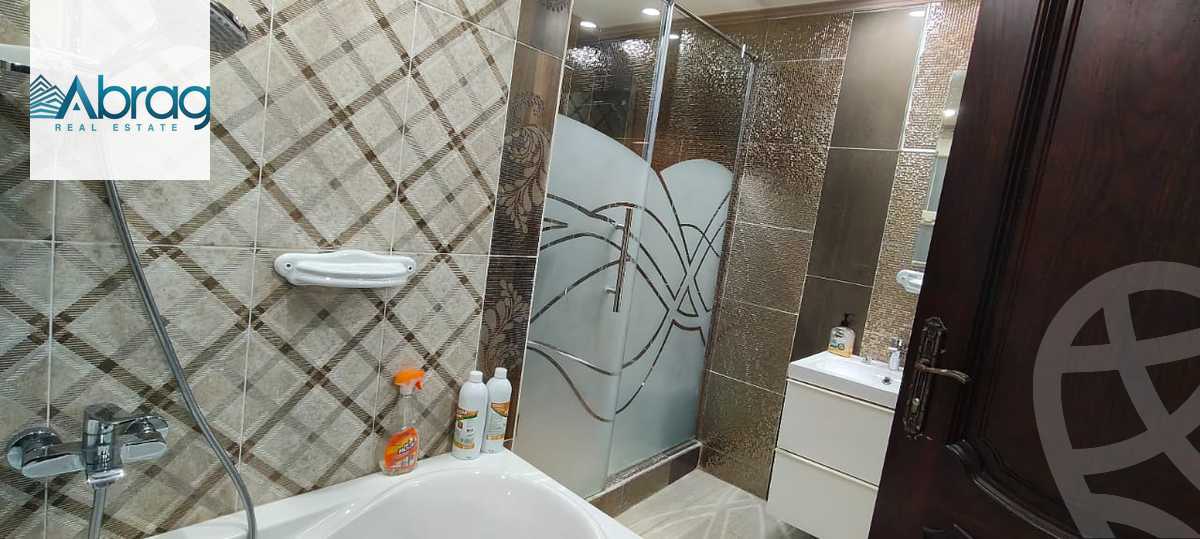 https://aqarmap.com.eg/en/listing/5613361-for-sale-cairo-el-sheikh-zayed-city-compounds-hadayek-el-mohandiseen