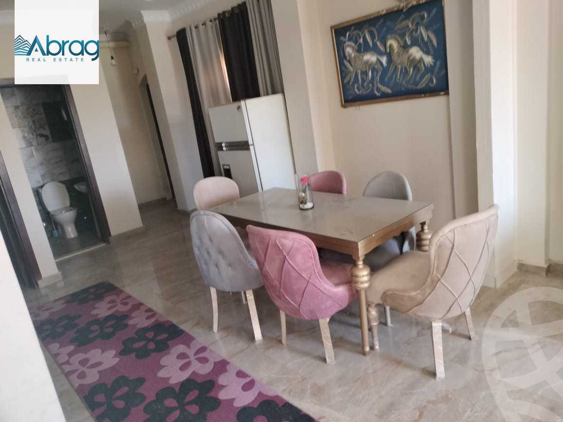 https://aqarmap.com.eg/ar/listing/5637590-for-sale-cairo-el-sheikh-zayed-city-compounds-el-yasmeen-compound
