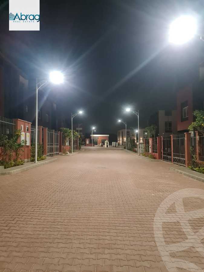 https://aqarmap.com.eg/en/listing/5740505-for-sale-cairo-el-sheikh-zayed-city-compounds-continental-residence