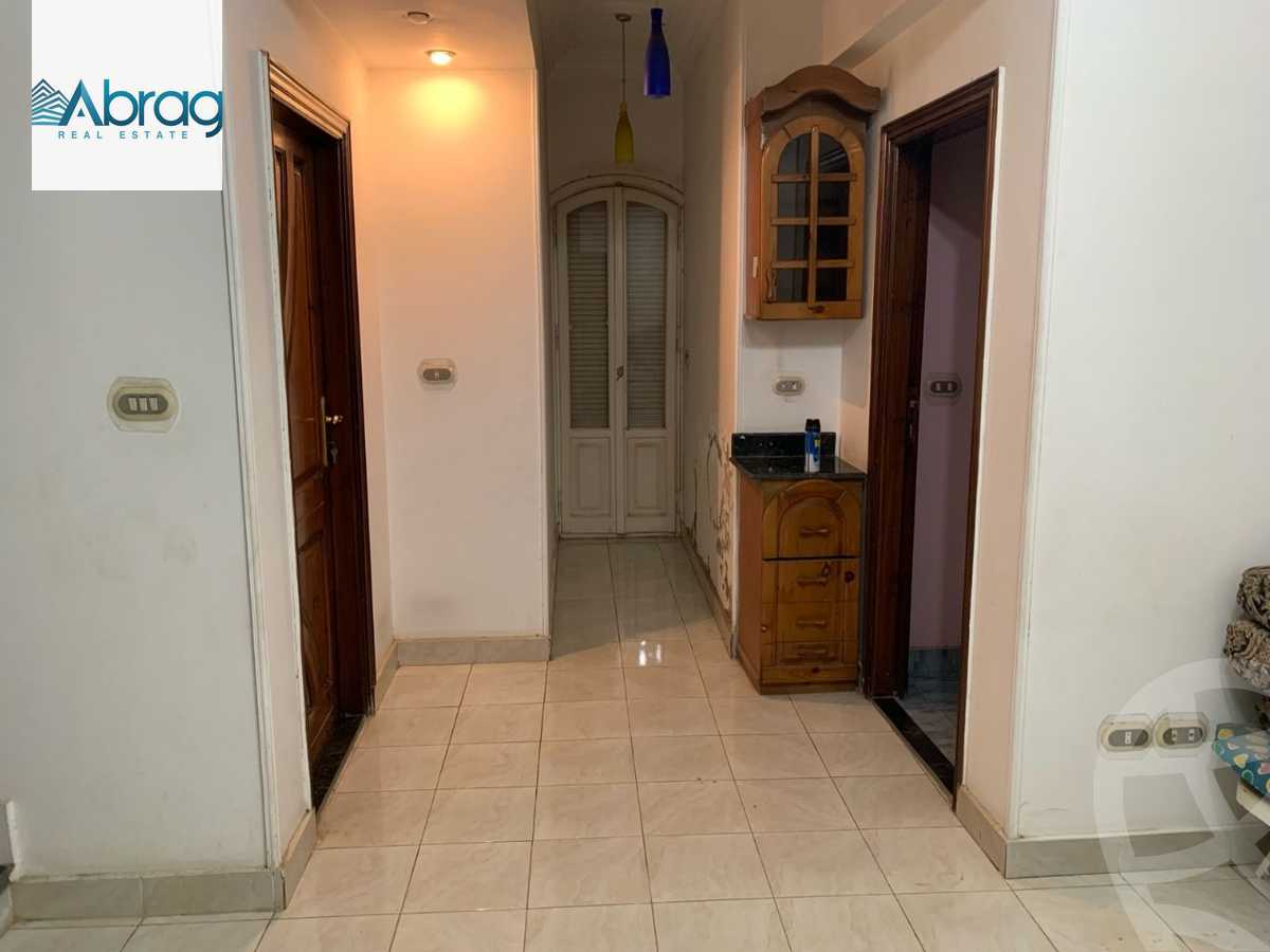 https://aqarmap.com.eg/en/listing/5854705-for-sale-cairo-el-sheikh-zayed-city-compounds-el-yasmeen-compound