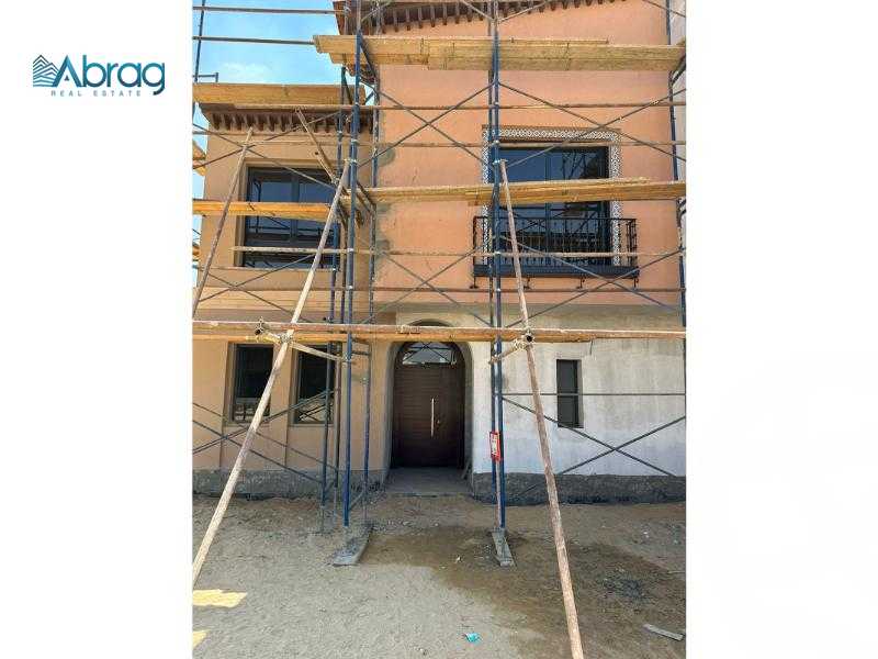 https://aqarmap.com.eg/en/listing/5866997-for-sale-cairo-el-sheikh-zayed-city-compounds-kmbwnd-fyldj-wyst-dr-llttwyr