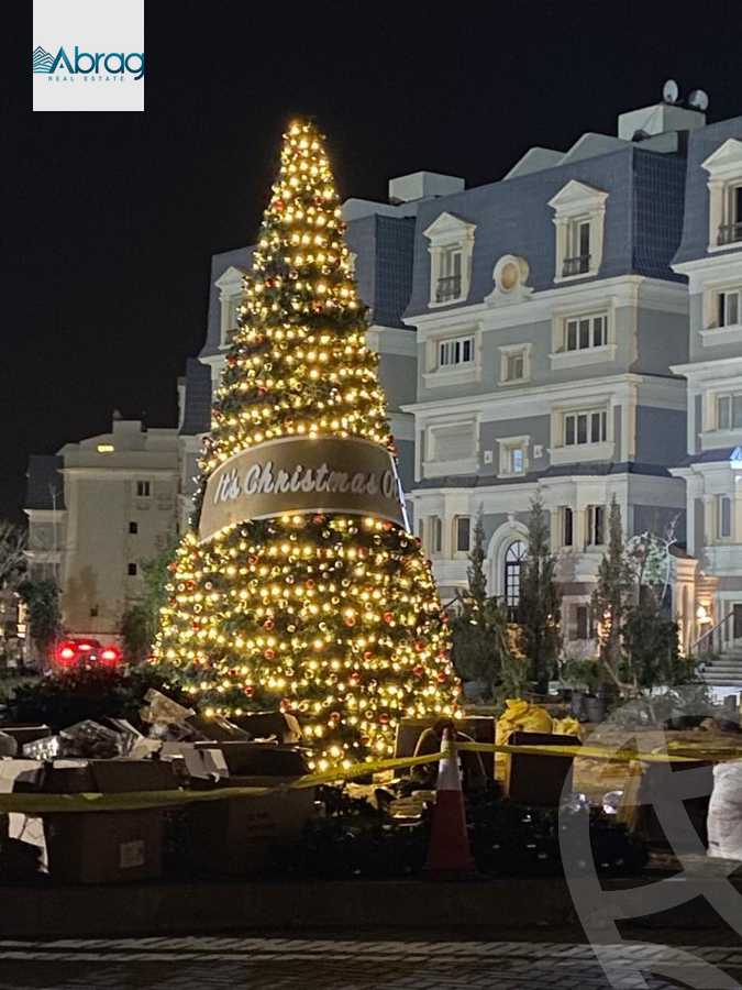 https://aqarmap.com.eg/ar/listing/5904080-for-sale-cairo-new-cairo-compounds-mountain-view-hyde-park