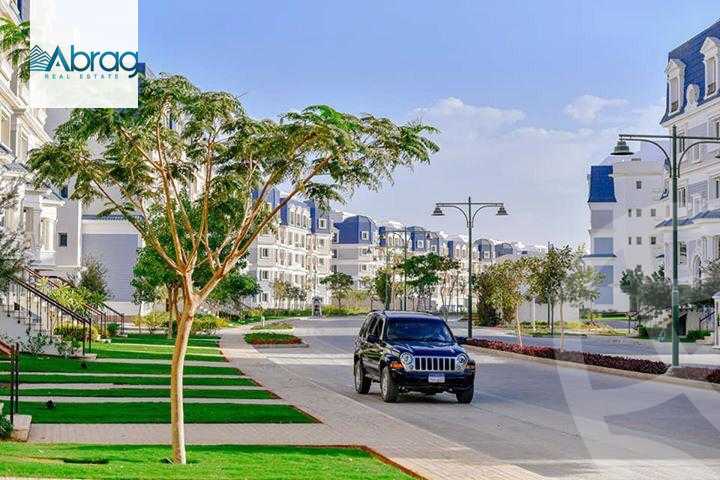 https://aqarmap.com.eg/ar/listing/5904080-for-sale-cairo-new-cairo-compounds-mountain-view-hyde-park