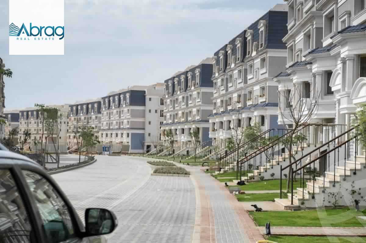 https://aqarmap.com.eg/ar/listing/5904080-for-sale-cairo-new-cairo-compounds-mountain-view-hyde-park