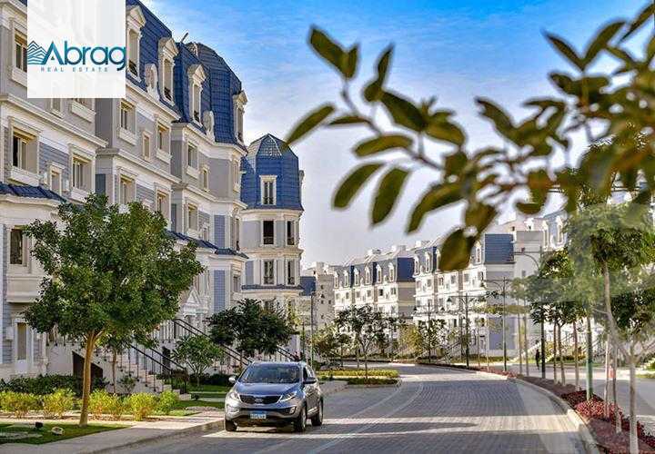 https://aqarmap.com.eg/ar/listing/5904080-for-sale-cairo-new-cairo-compounds-mountain-view-hyde-park
