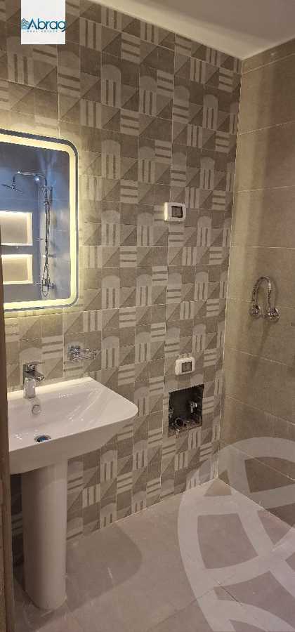 https://aqarmap.com.eg/en/listing/5960992-for-rent-cairo-el-sheikh-zayed-city-compounds-zayed-regency