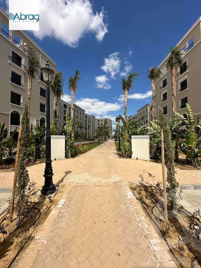 https://aqarmap.com.eg/en/listing/6013032-for-sale-cairo-el-sheikh-zayed-city-compounds-kmbwnd-fyldj-wyst-dr-llttwyr