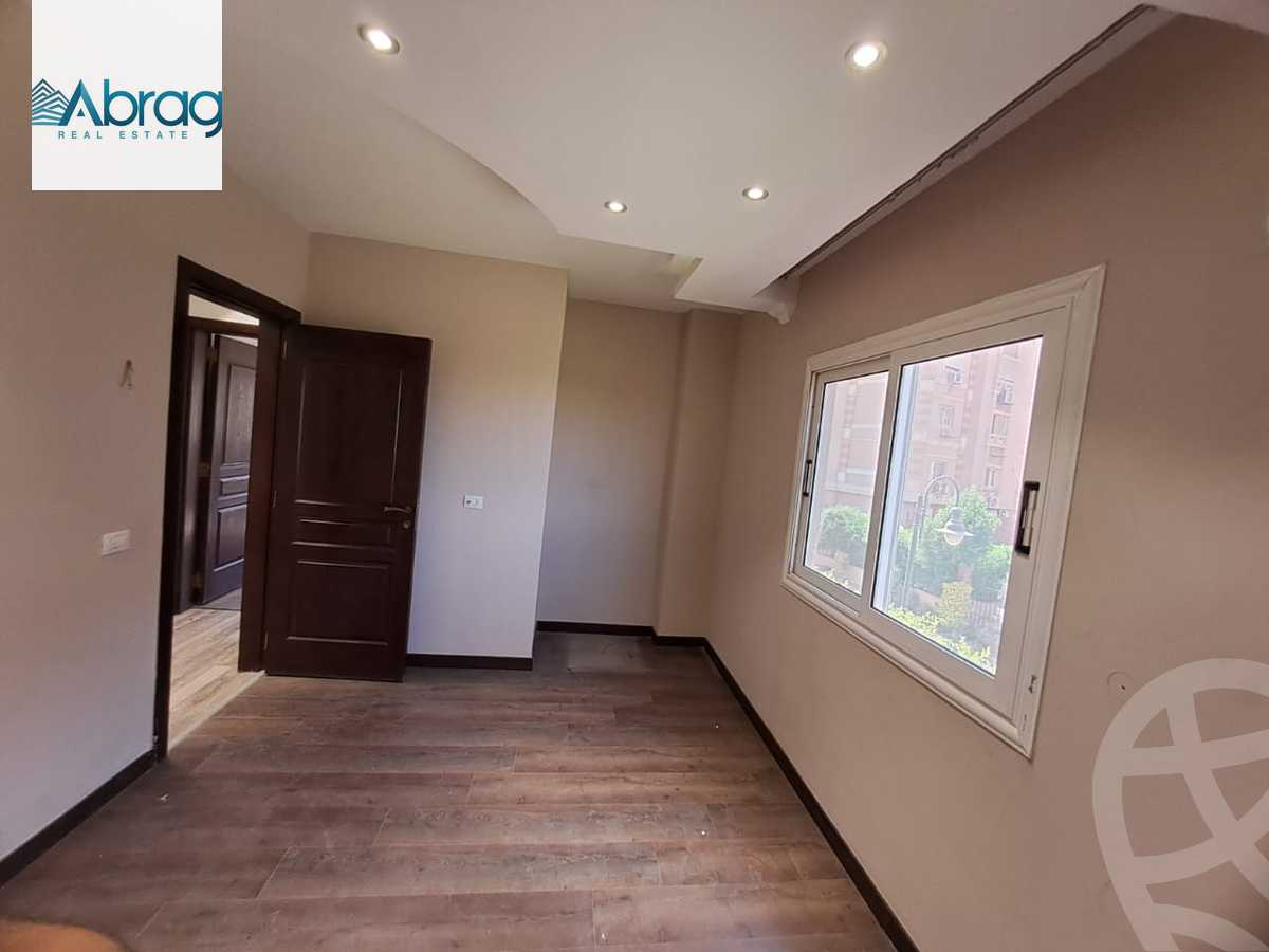 https://aqarmap.com.eg/en/listing/6033452-for-sale-cairo-el-sheikh-zayed-city-compounds-continental-gardens
