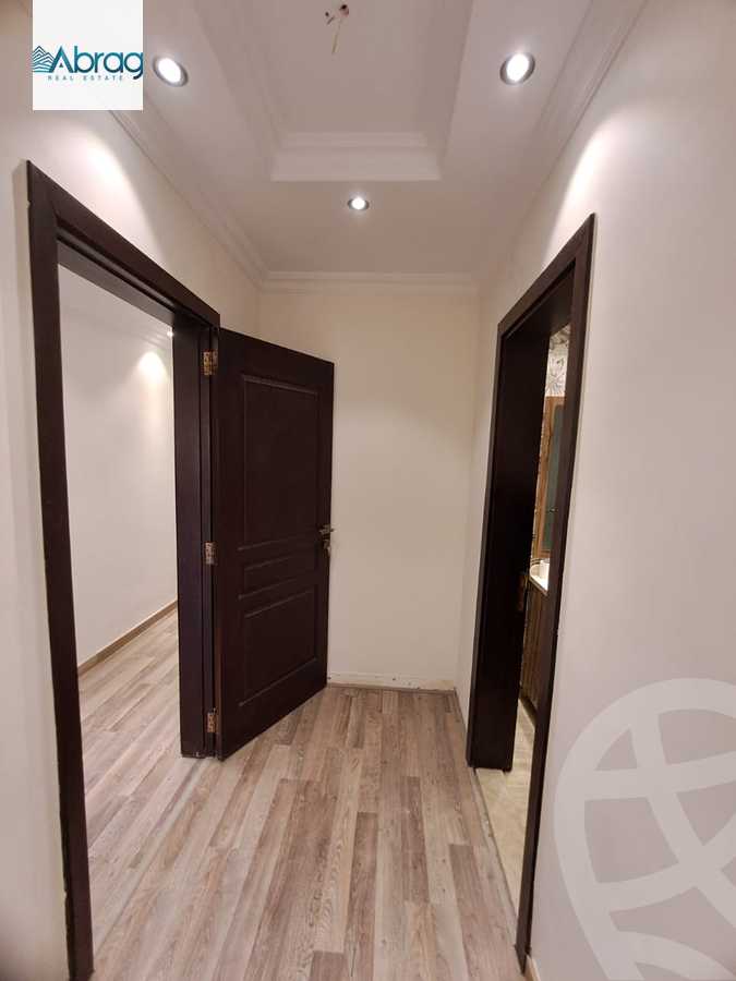 https://aqarmap.com.eg/en/listing/6033452-for-sale-cairo-el-sheikh-zayed-city-compounds-continental-gardens