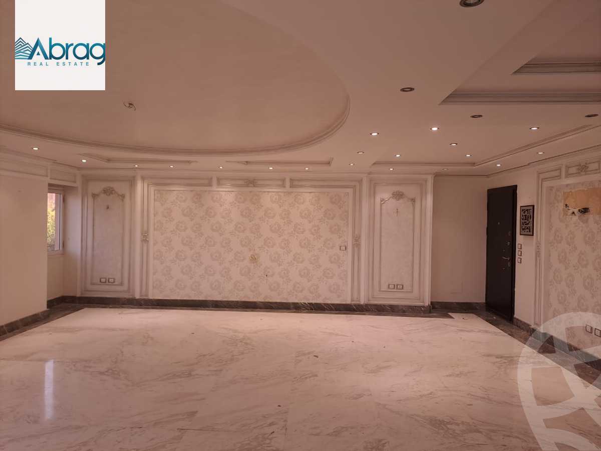 https://aqarmap.com.eg/en/listing/6033452-for-sale-cairo-el-sheikh-zayed-city-compounds-continental-gardens
