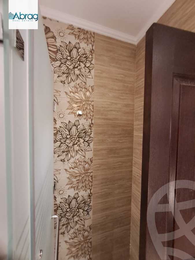 https://aqarmap.com.eg/en/listing/6033452-for-sale-cairo-el-sheikh-zayed-city-compounds-continental-gardens