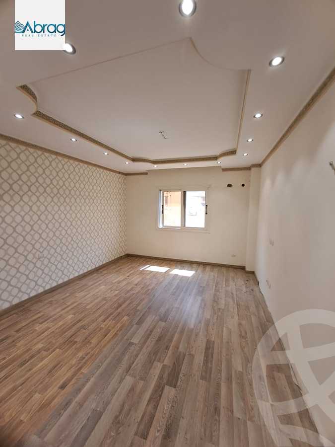 https://aqarmap.com.eg/en/listing/6033452-for-sale-cairo-el-sheikh-zayed-city-compounds-continental-gardens