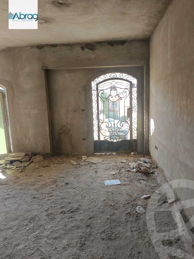 https://aqarmap.com.eg/ar/listing/6042740-for-sale-cairo-el-sheikh-zayed-city-el-hay-elasher-street-100