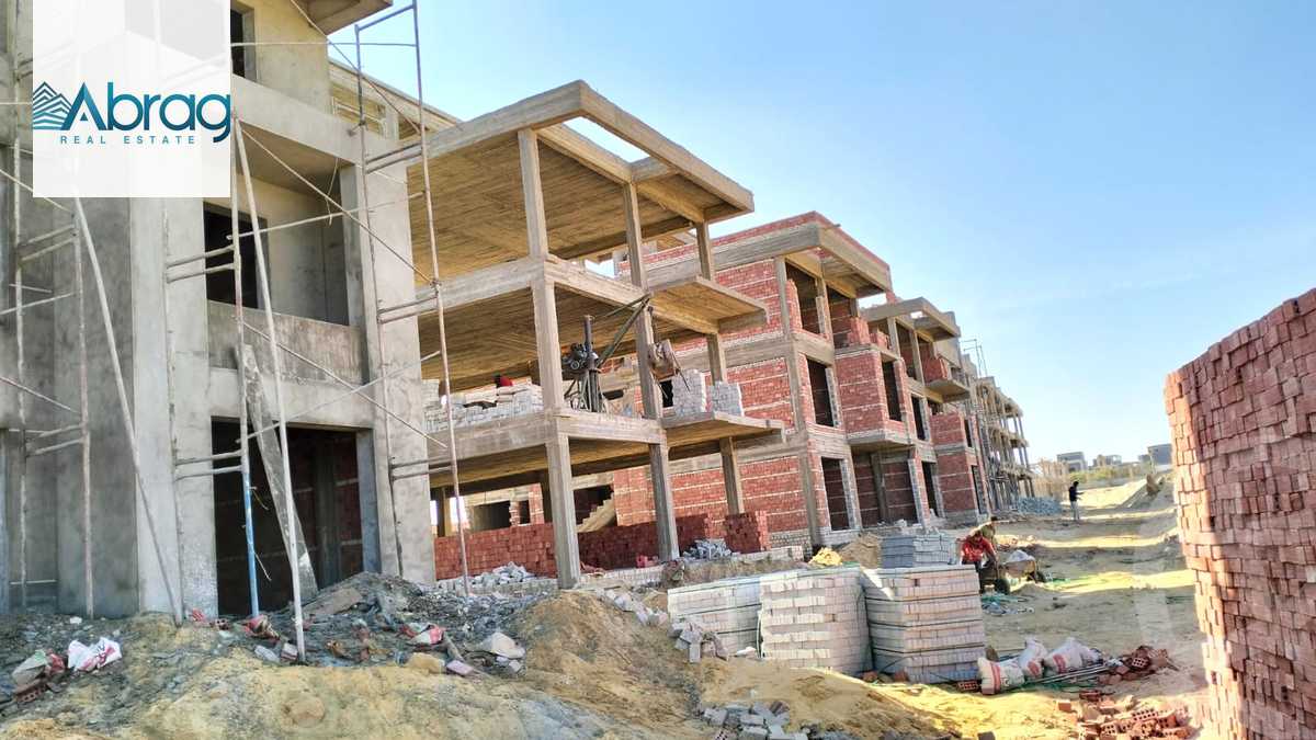 https://aqarmap.com.eg/en/listing/6082769-for-sale-cairo-el-sheikh-zayed-city-lshykh-zyd-ljdyd-zayard-north-strike-compound-palmier