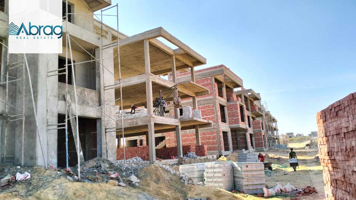 https://aqarmap.com.eg/en/listing/6082769-for-sale-cairo-el-sheikh-zayed-city-lshykh-zyd-ljdyd-zayard-north-strike-compound-palmier