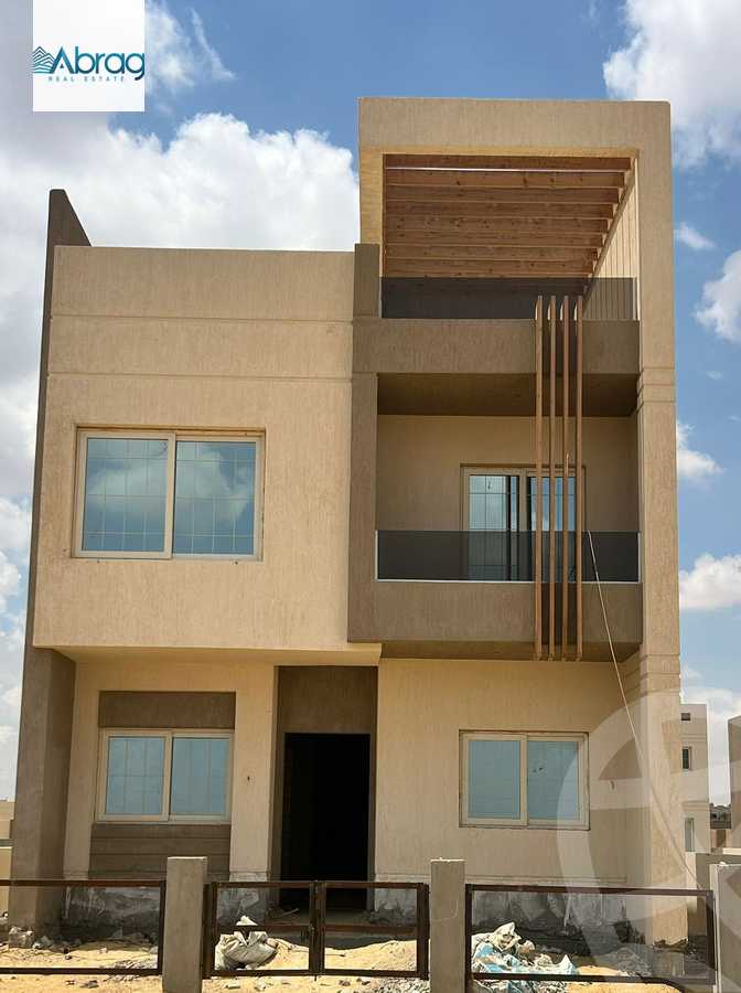 https://aqarmap.com.eg/ar/listing/6089386-for-sale-cairo-el-sheikh-zayed-city-lshykh-zyd-ljdyd-kmbwnd-mwntny-yfrst-fyw-llttwyr-l-qry
