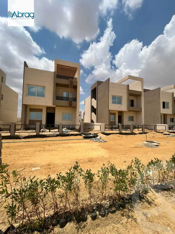 https://aqarmap.com.eg/ar/listing/6089386-for-sale-cairo-el-sheikh-zayed-city-lshykh-zyd-ljdyd-kmbwnd-mwntny-yfrst-fyw-llttwyr-l-qry