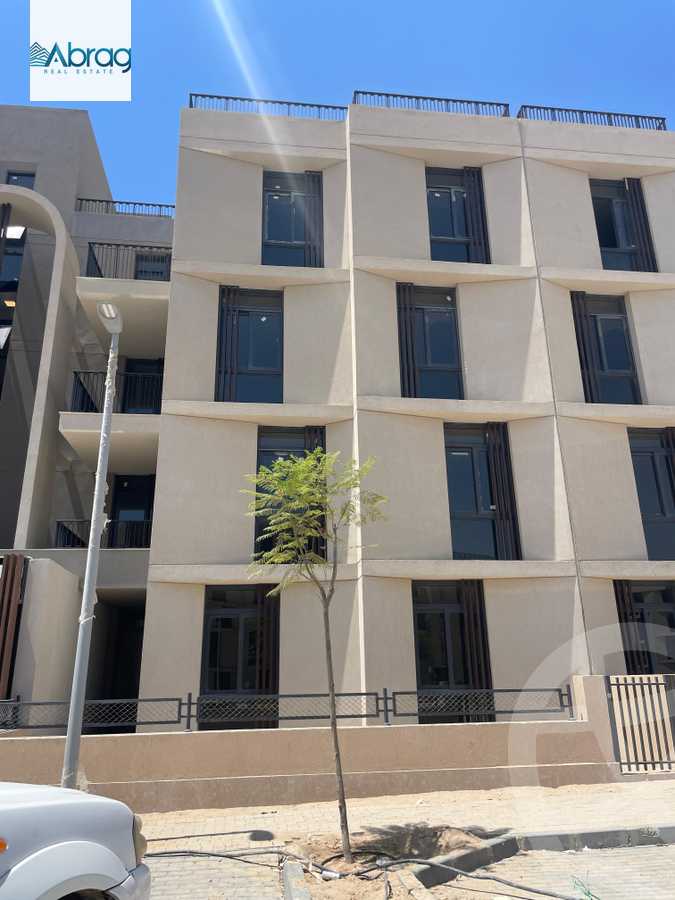 https://aqarmap.com.eg/en/listing/6161733-for-sale-cairo-el-sheikh-zayed-city-lshykh-zyd-ljdyd-vye