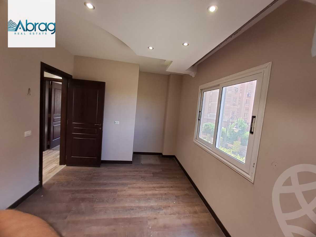 https://aqarmap.com.eg/en/listing/6261840-for-sale-cairo-el-sheikh-zayed-city-compounds-continental-gardens