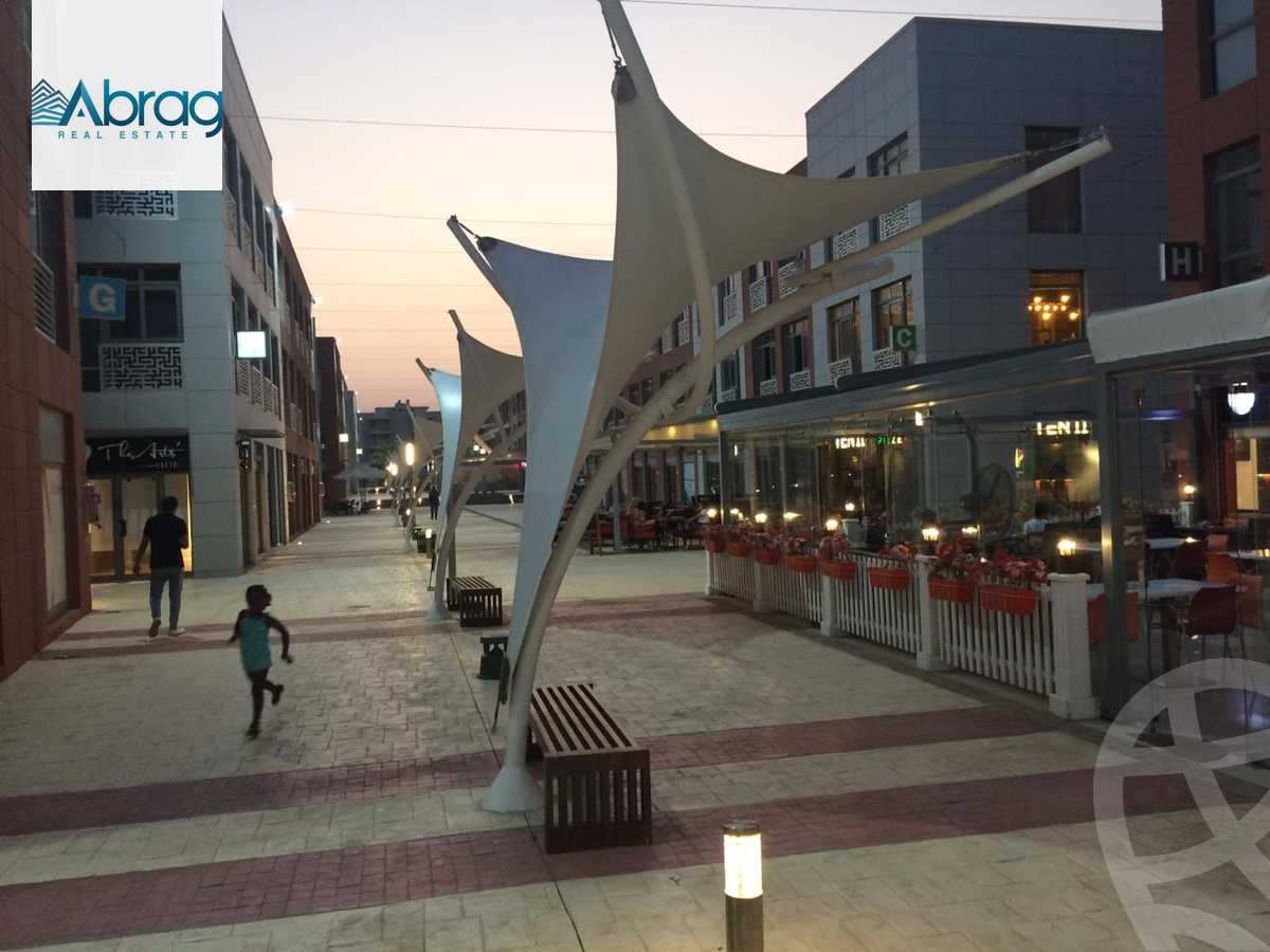 https://aqarmap.com.eg/ar/listing/6379128-for-rent-cairo-el-sheikh-zayed-city-compounds-dh-drys