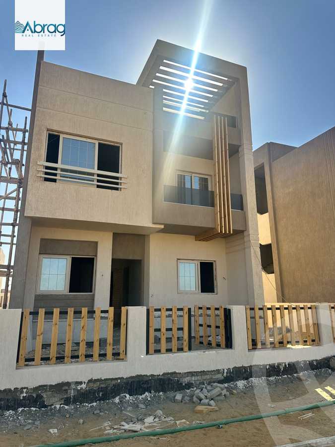 https://aqarmap.com.eg/en/listing/6384900-for-sale-cairo-el-sheikh-zayed-city-lshykh-zyd-ljdyd-kmbwnd-mwntny-yfrst-fyw-llttwyr-l-qry