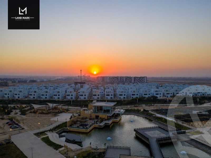 https://aqarmap.com.eg/ar/listing/3823632-for-sale-mdyn-lshrwq-compounds-alborouj
