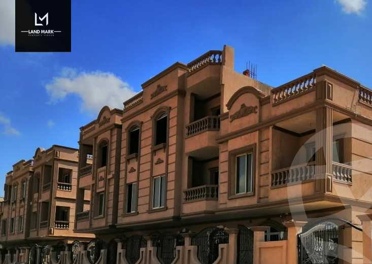 https://aqarmap.com.eg/ar/listing/4134838-for-sale-cairo-el-shorouk-lhy-lthlth-grb-shr-bd-lmn-m-wsl