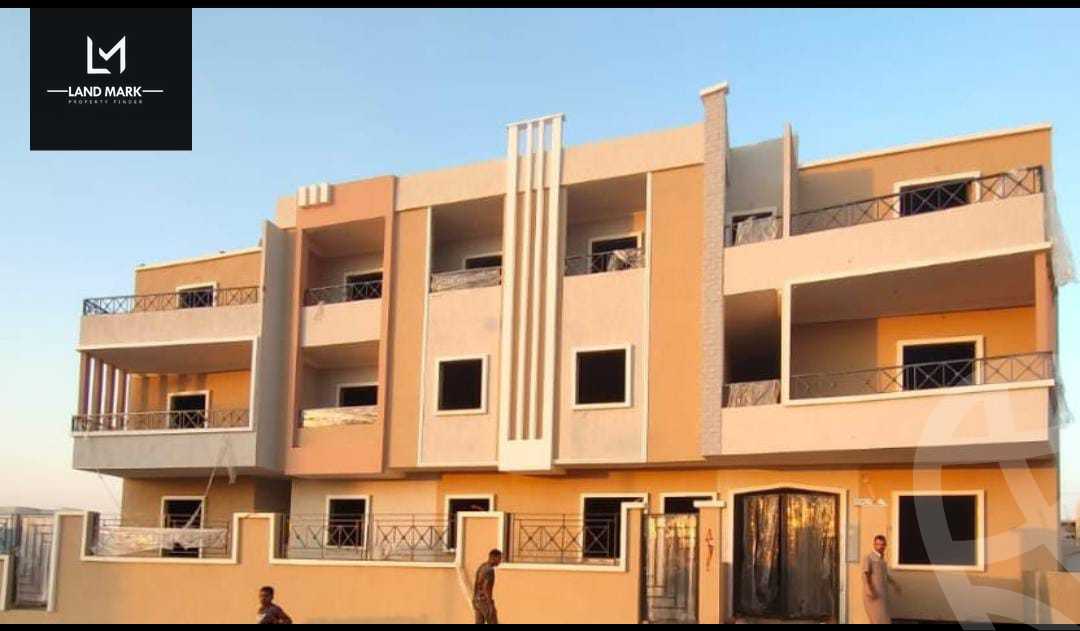 https://aqarmap.com.eg/ar/listing/4164183-for-sale-cairo-el-shorouk-lhy-lthlth-grb-shr-bd-lmn-m-wsl