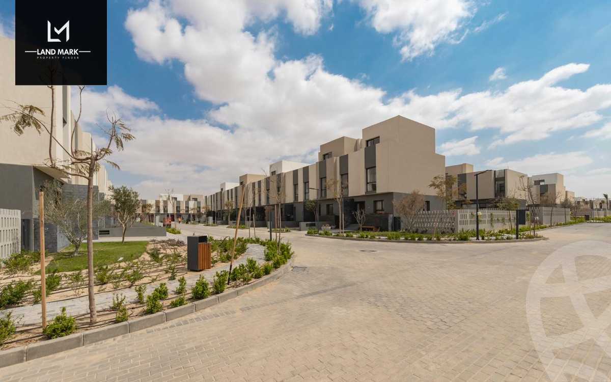 https://aqarmap.com.eg/ar/listing/3653352-for-sale-mdyn-lshrwq-compounds-alborouj