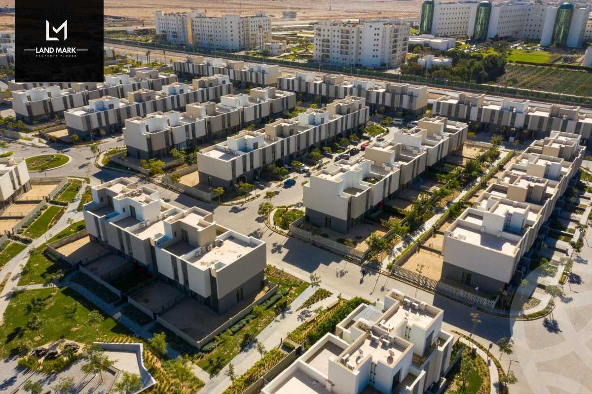 https://aqarmap.com.eg/ar/listing/3653352-for-sale-mdyn-lshrwq-compounds-alborouj