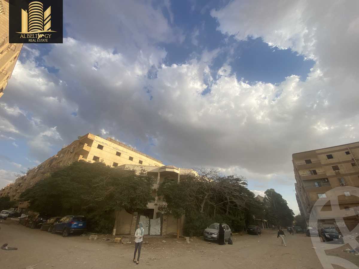 https://aqarmap.com.eg/en/listing/3645791-for-sale-cairo-cairo-hdyq-lhrm-lmntqh-l