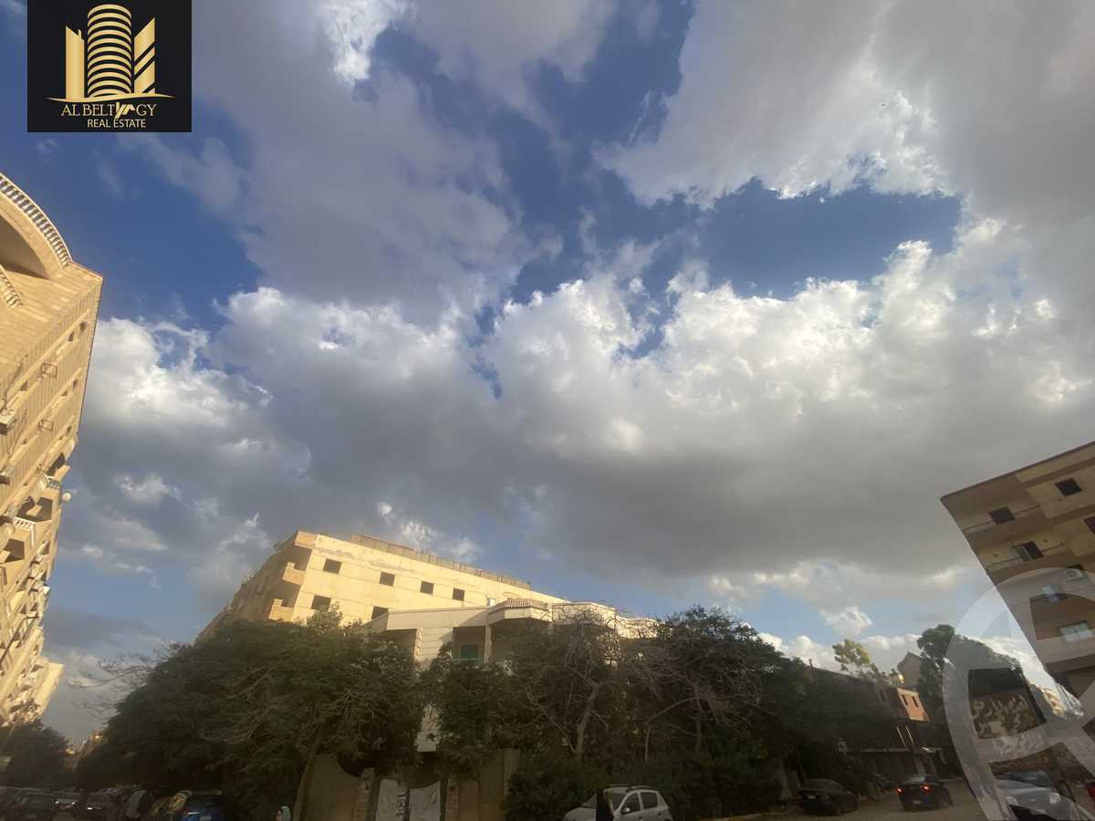 https://aqarmap.com.eg/en/listing/3645791-for-sale-cairo-cairo-hdyq-lhrm-lmntqh-l