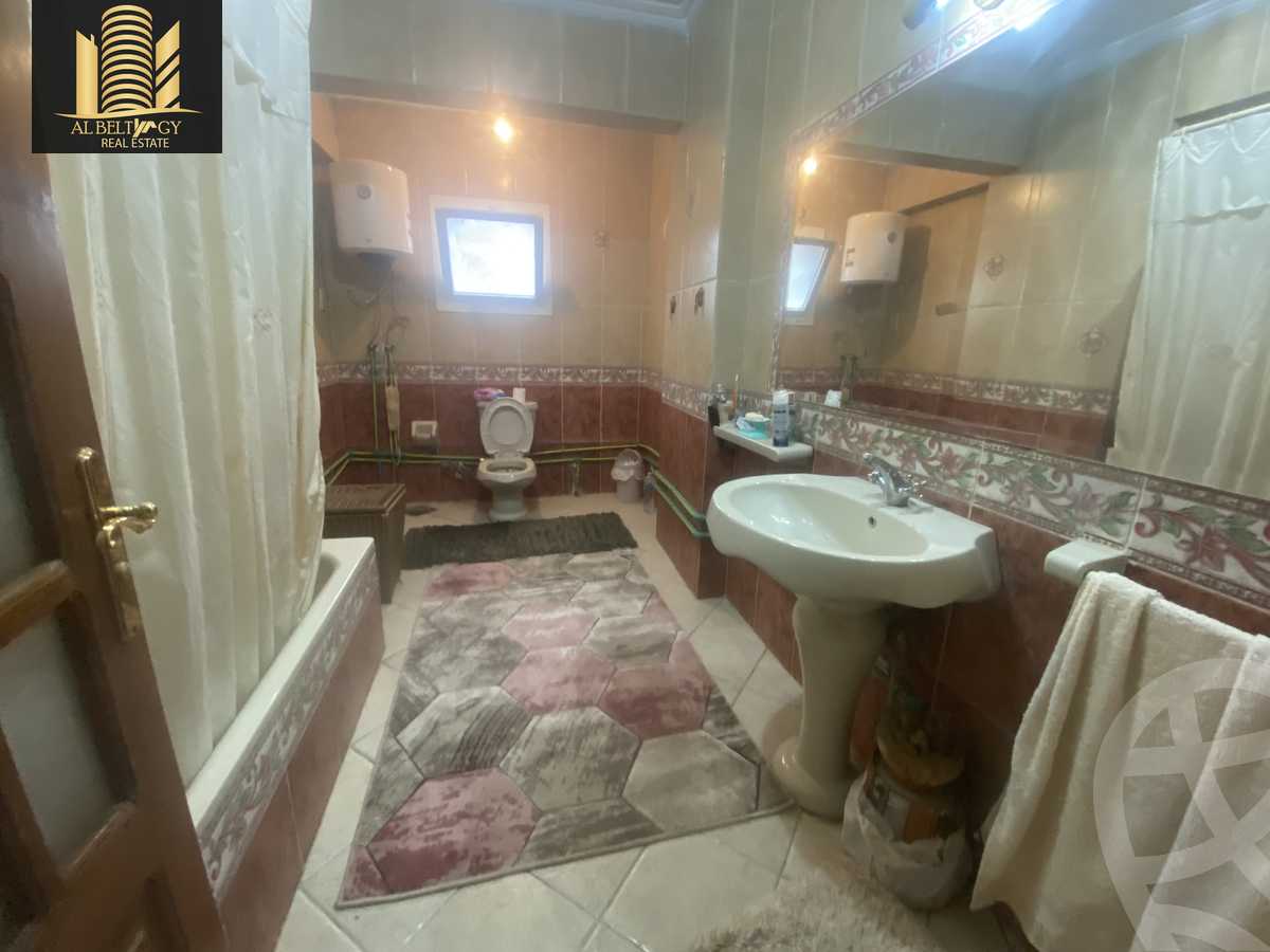 https://aqarmap.com.eg/en/listing/3645791-for-sale-cairo-cairo-hdyq-lhrm-lmntqh-l