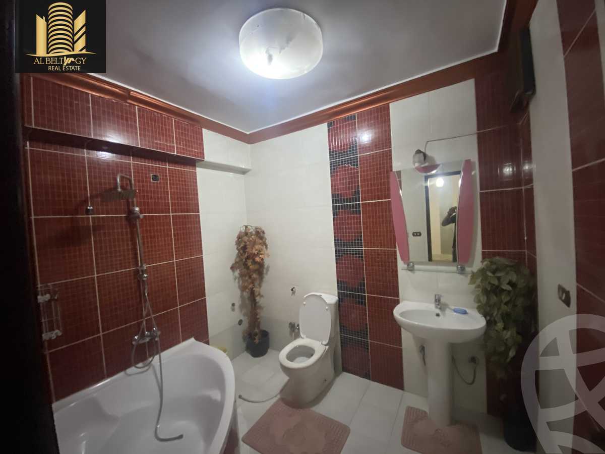 https://aqarmap.com.eg/ar/listing/3886606-for-sale-cairo-el-haram-shareaa-khatem-el-morsalen