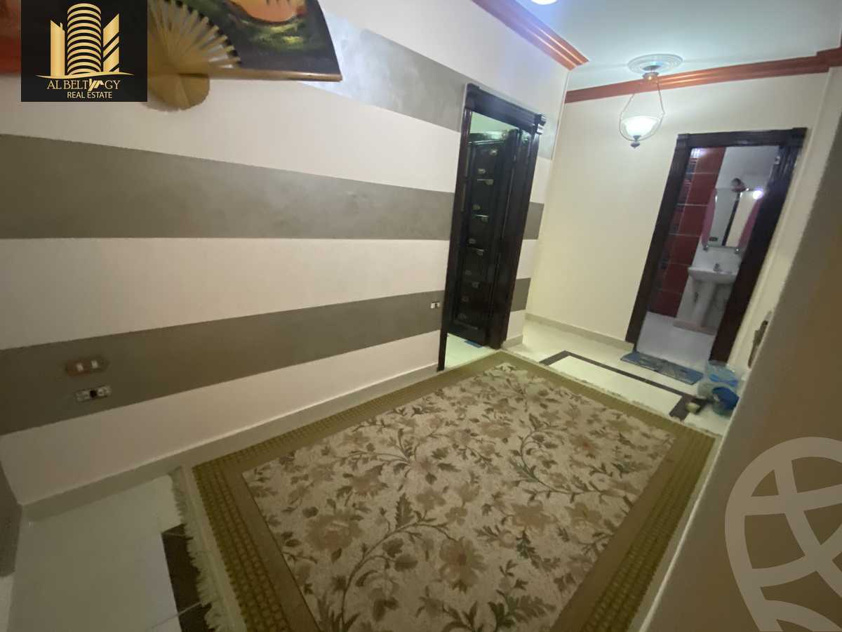 https://aqarmap.com.eg/ar/listing/3886606-for-sale-cairo-el-haram-shareaa-khatem-el-morsalen