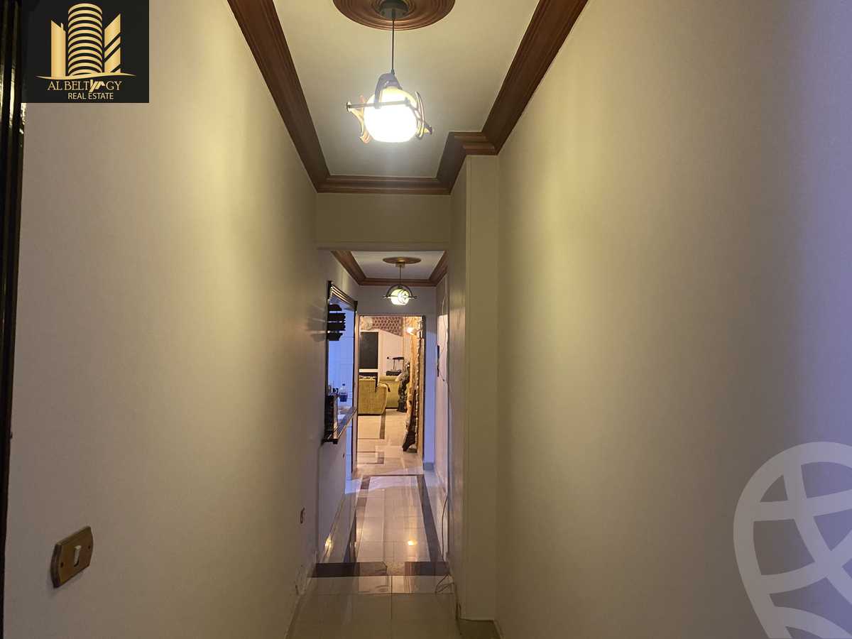https://aqarmap.com.eg/ar/listing/3886606-for-sale-cairo-el-haram-shareaa-khatem-el-morsalen