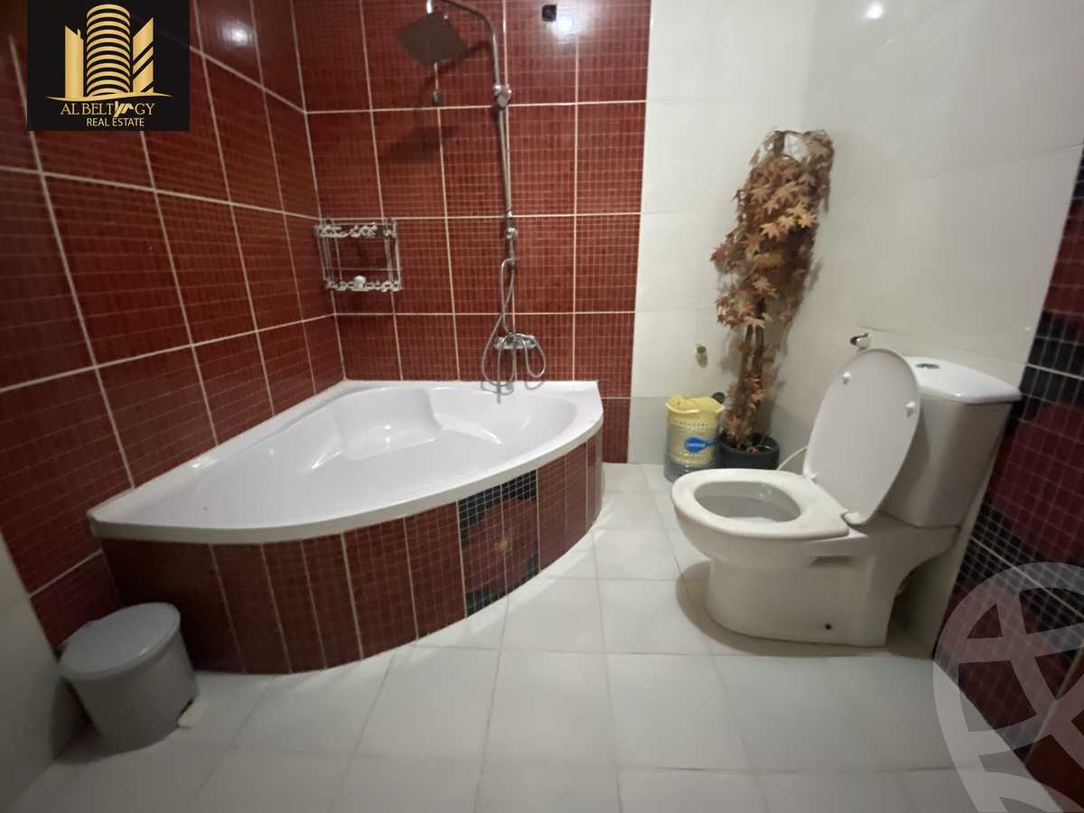 https://aqarmap.com.eg/ar/listing/3886606-for-sale-cairo-el-haram-shareaa-khatem-el-morsalen