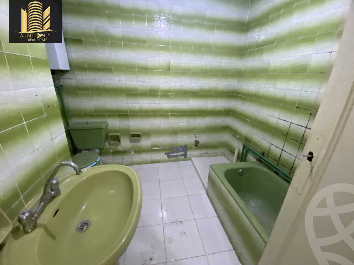 https://aqarmap.com.eg/en/listing/6073653-for-sale-cairo-el-haram-shareaa-el-haram