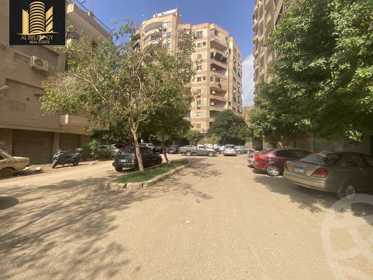 https://aqarmap.com.eg/en/listing/6174778-for-sale-cairo-el-haram-shareaa-el-haram