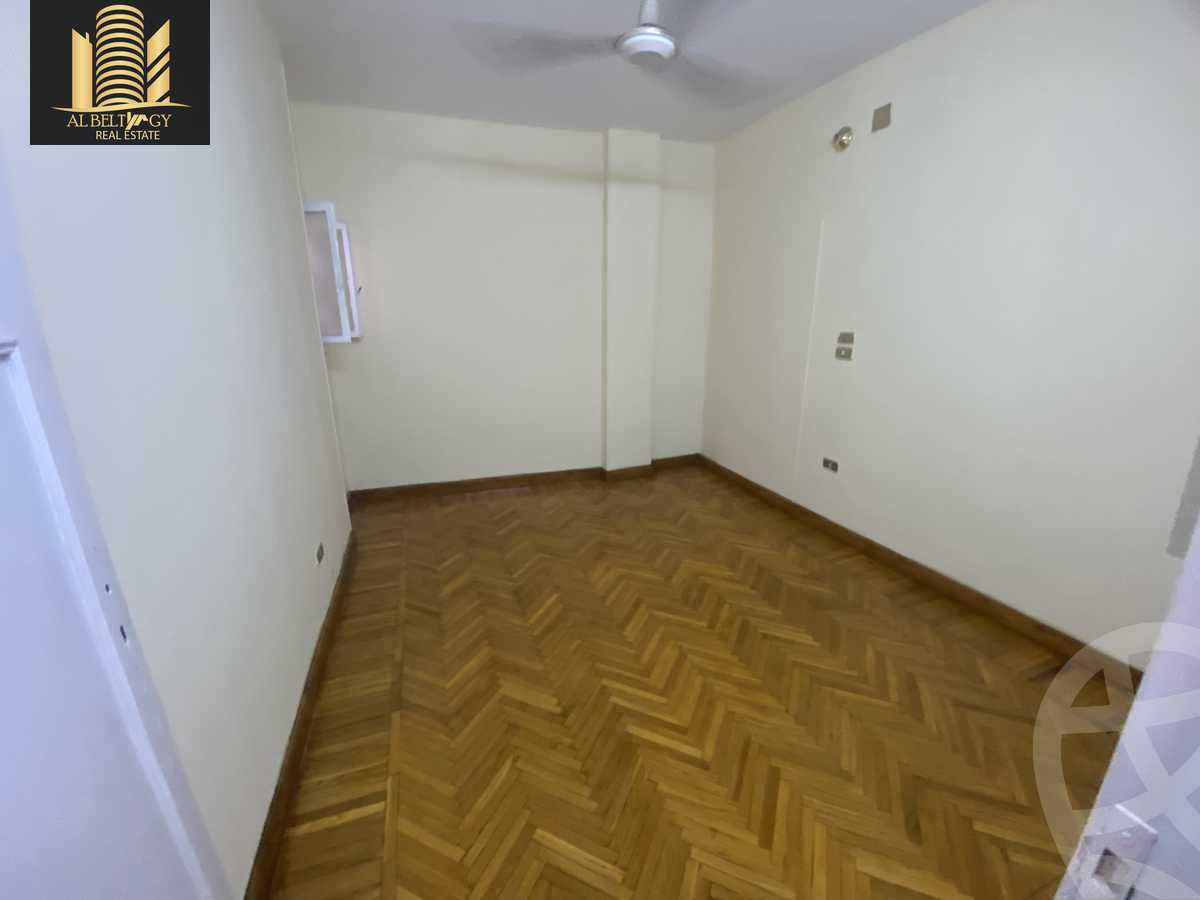 https://aqarmap.com.eg/en/listing/6174778-for-sale-cairo-el-haram-shareaa-el-haram