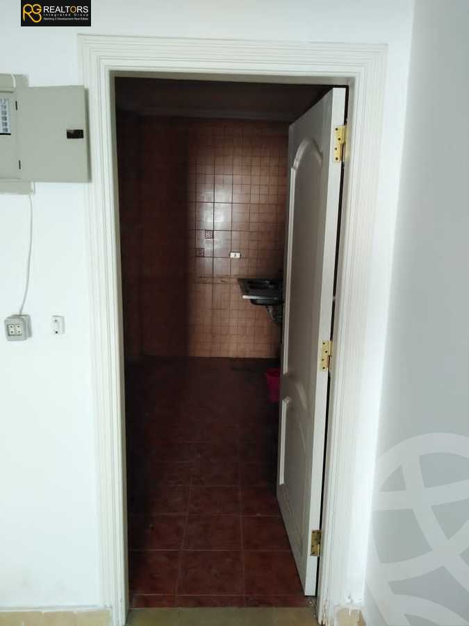 https://aqarmap.com.eg/ar/listing/2836477-for-sale-cairo-el-sheikh-zayed-city-compounds-in-sheikh-zayed-hadayek-el-mohandiseen