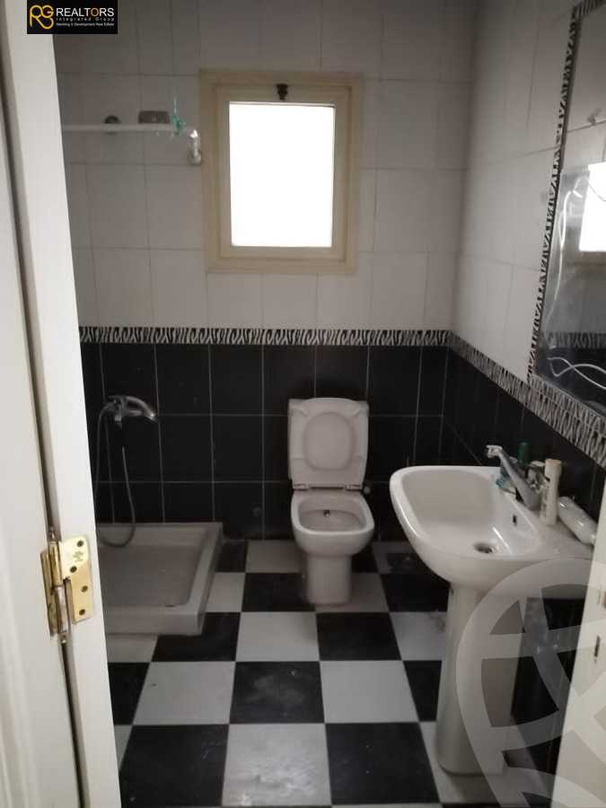 https://aqarmap.com.eg/ar/listing/2836477-for-sale-cairo-el-sheikh-zayed-city-compounds-in-sheikh-zayed-hadayek-el-mohandiseen