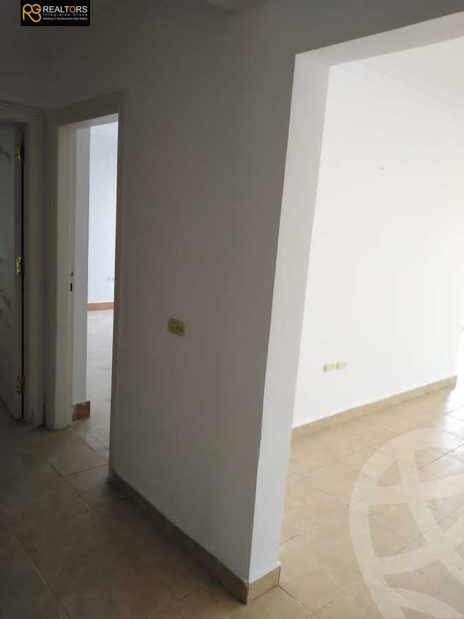 https://aqarmap.com.eg/ar/listing/2836477-for-sale-cairo-el-sheikh-zayed-city-compounds-in-sheikh-zayed-hadayek-el-mohandiseen