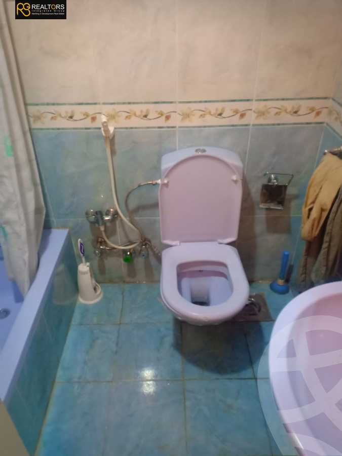 https://aqarmap.com.eg/ar/listing/2836516-for-sale-cairo-el-sheikh-zayed-city-compounds-in-sheikh-zayed-hadayek-el-mohandiseen