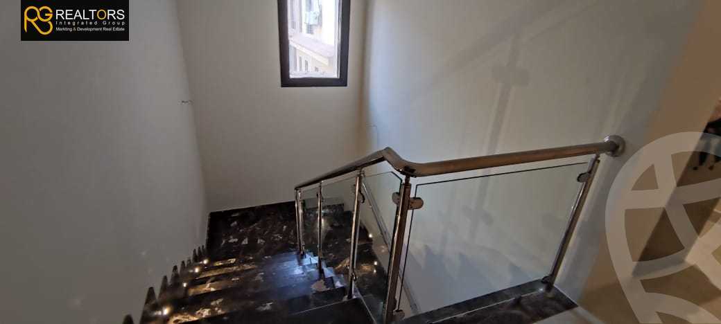 https://aqarmap.com.eg/ar/listing/3617014-for-sale-cairo-el-sheikh-zayed-city-compounds-in-sheikh-zayed-beverly-hills